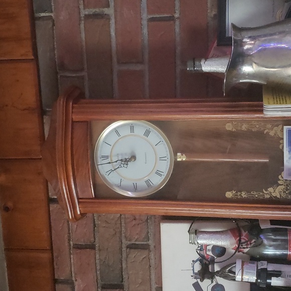 Linden clock - Picture 2 of 2